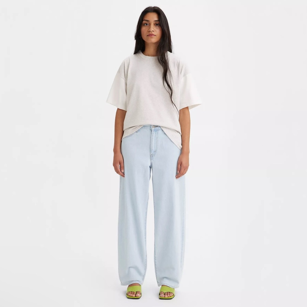 LEVIS BAGGY DAD JEANS NWOT